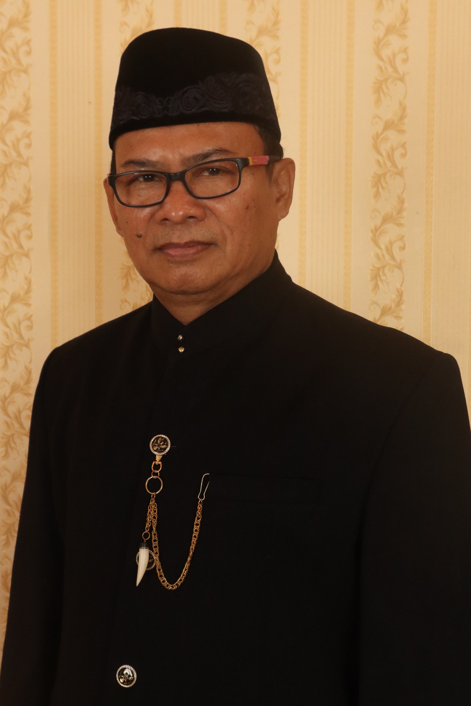 DRS. AKIP EFFENDY, M.Pd.